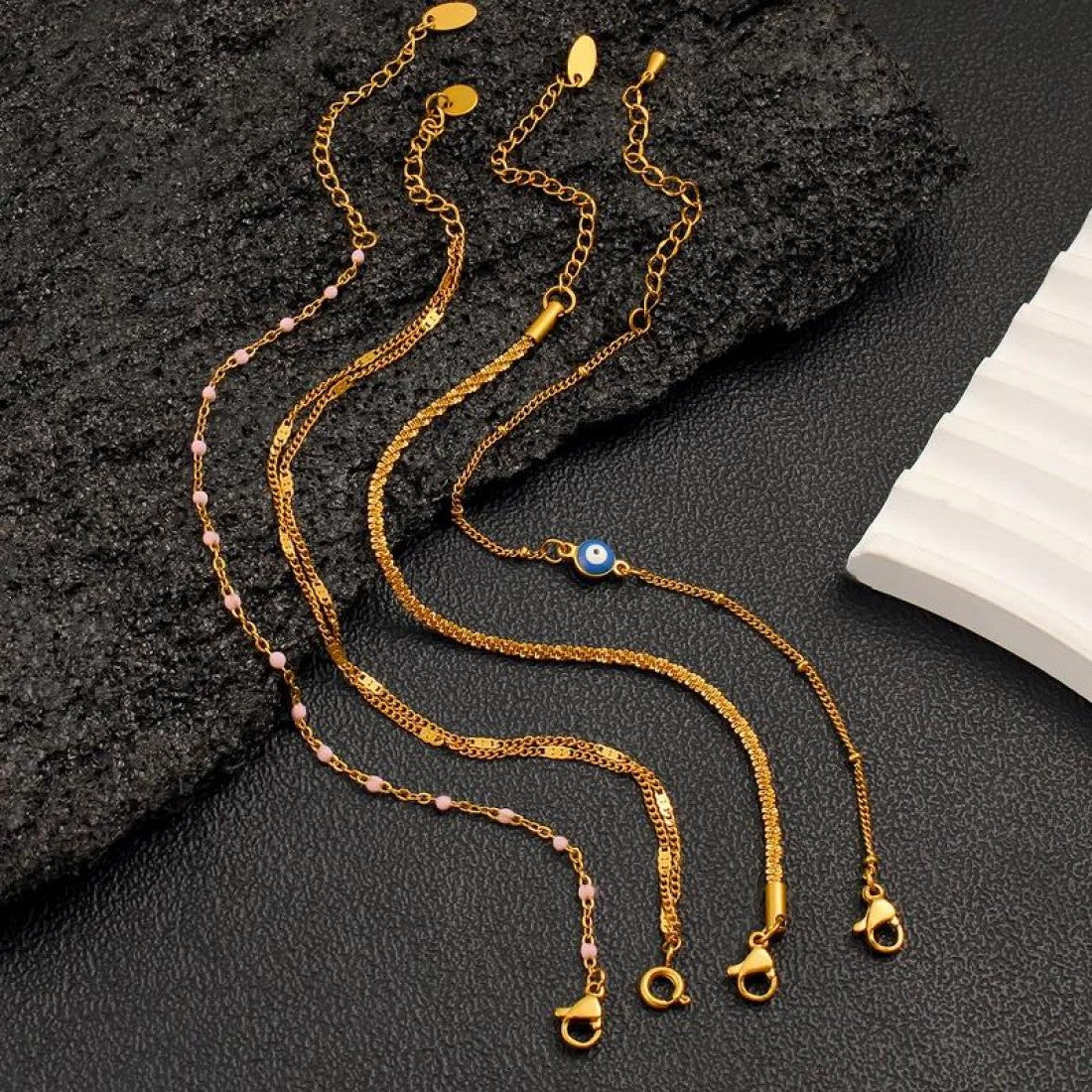 Vistabella Set of 4 Bracelets